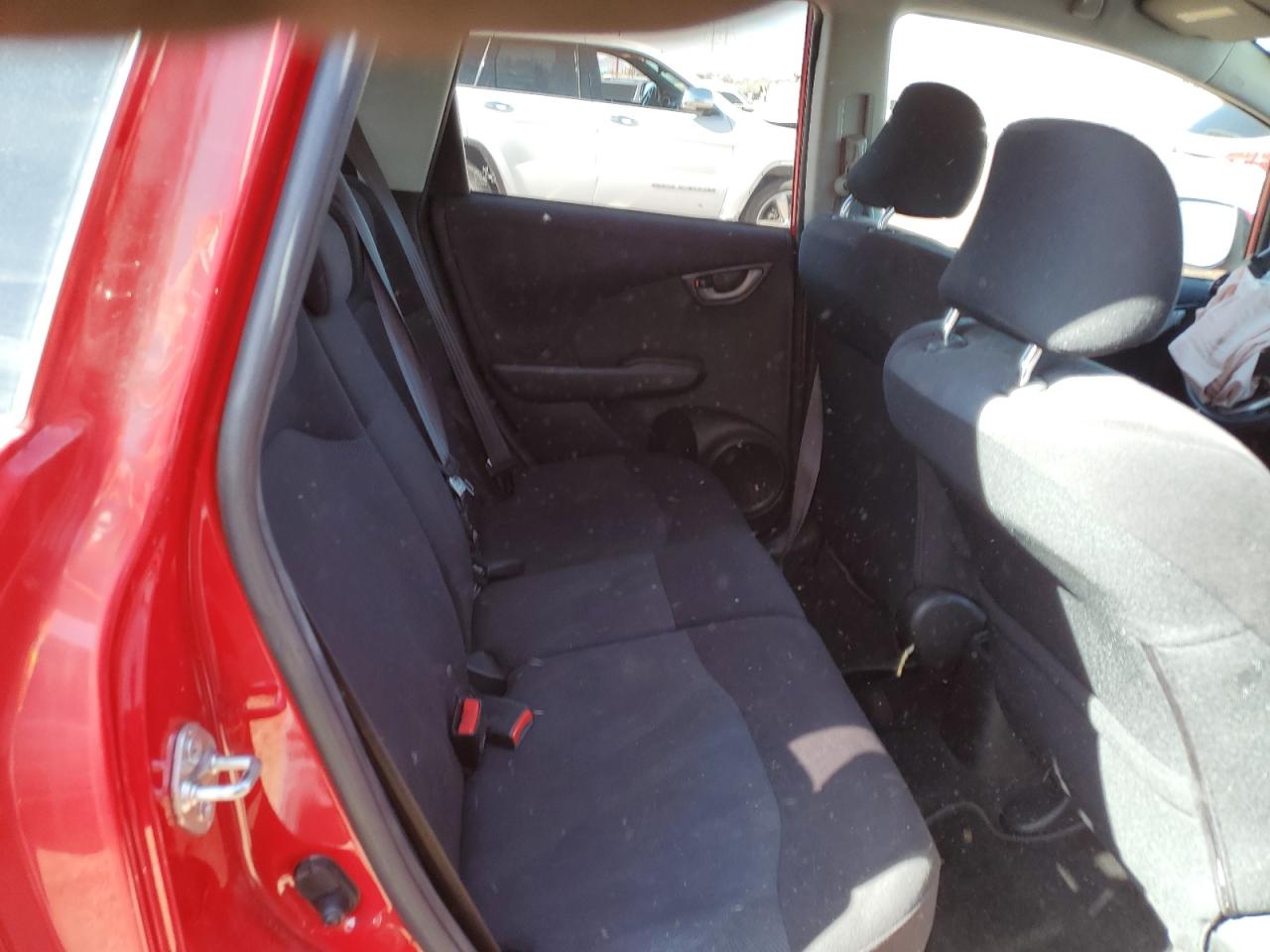 2010 Honda Fit - Image 10