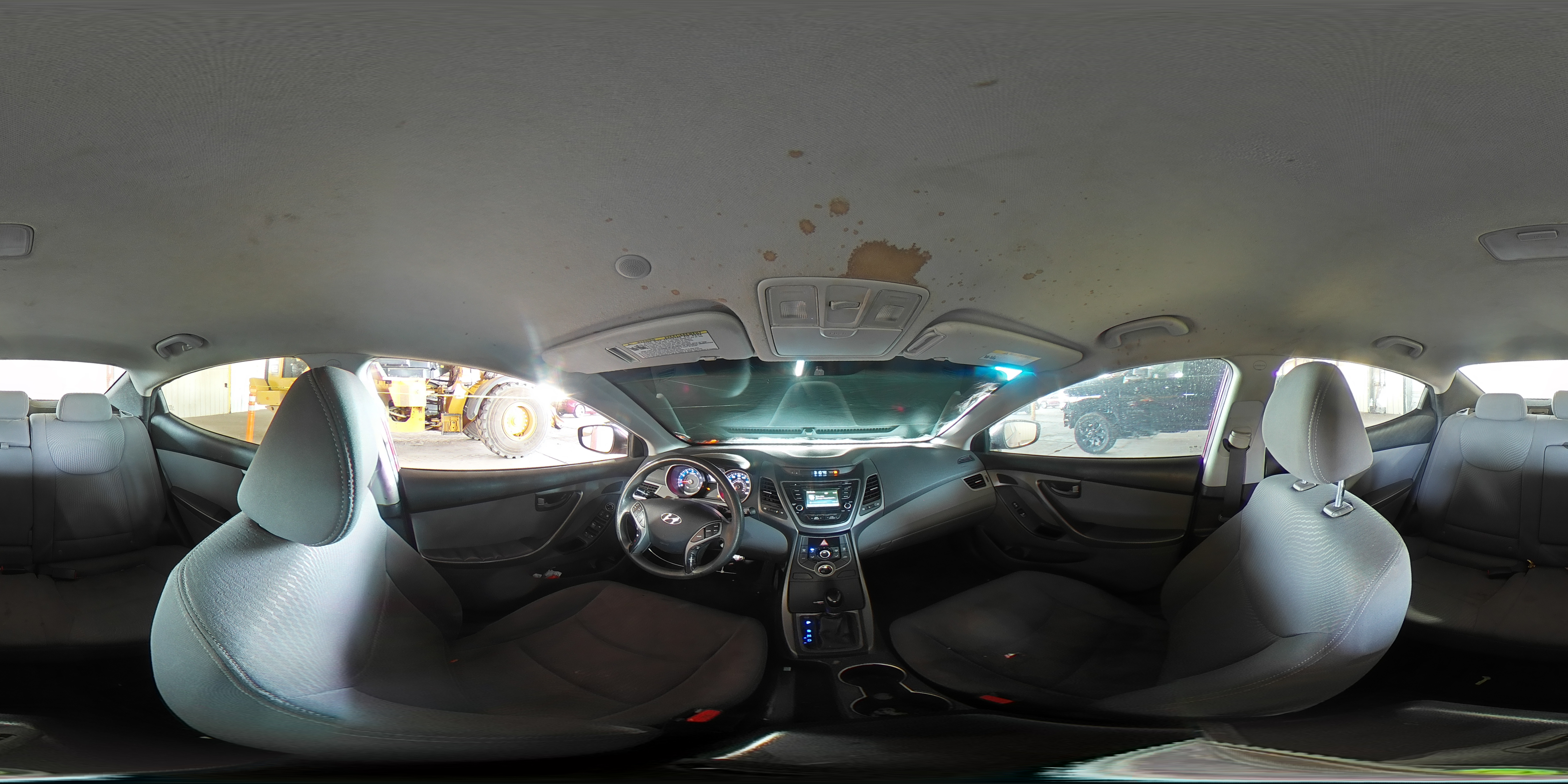 2015 Hyundai Elantra - Image 13