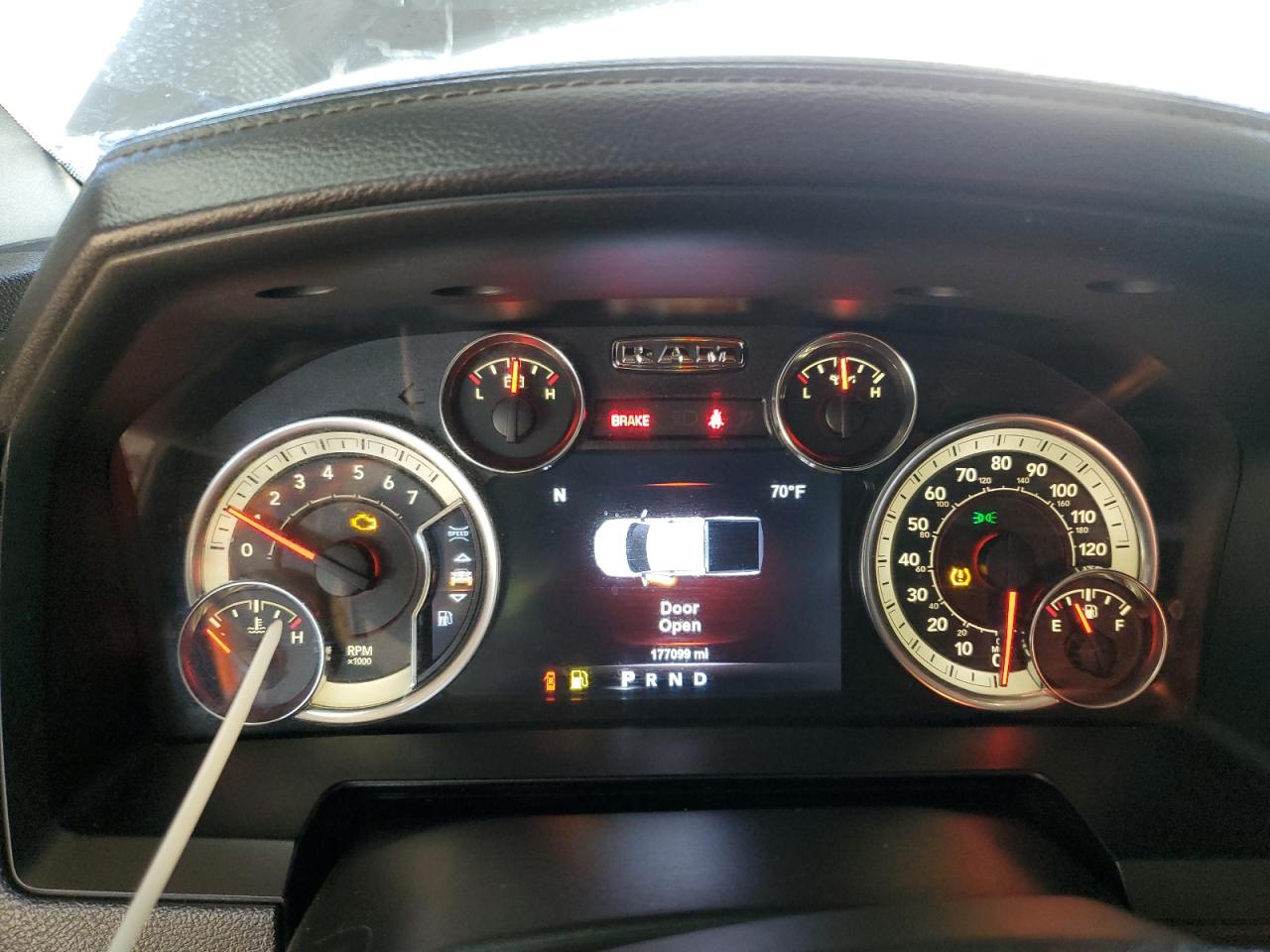 2017 RAM 1500 - Image 9
