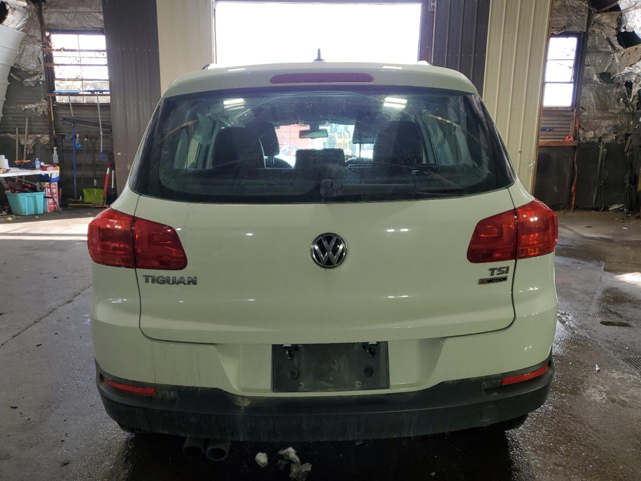 2017 Volkswagen Tiguan - Image 6