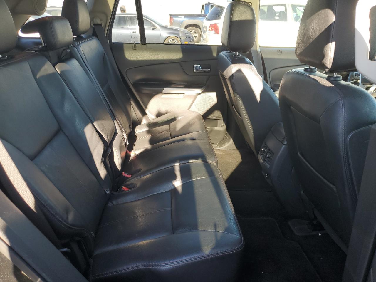 2014 Ford Edge - Image 11
