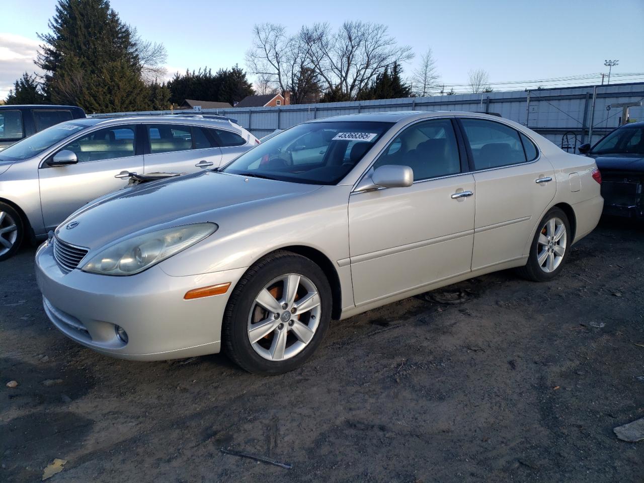 2005 Lexus ES - Image 1