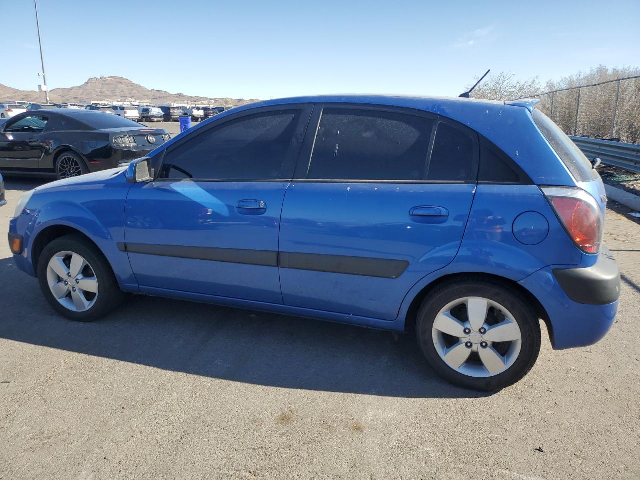 2007 Kia Rio - Image 2