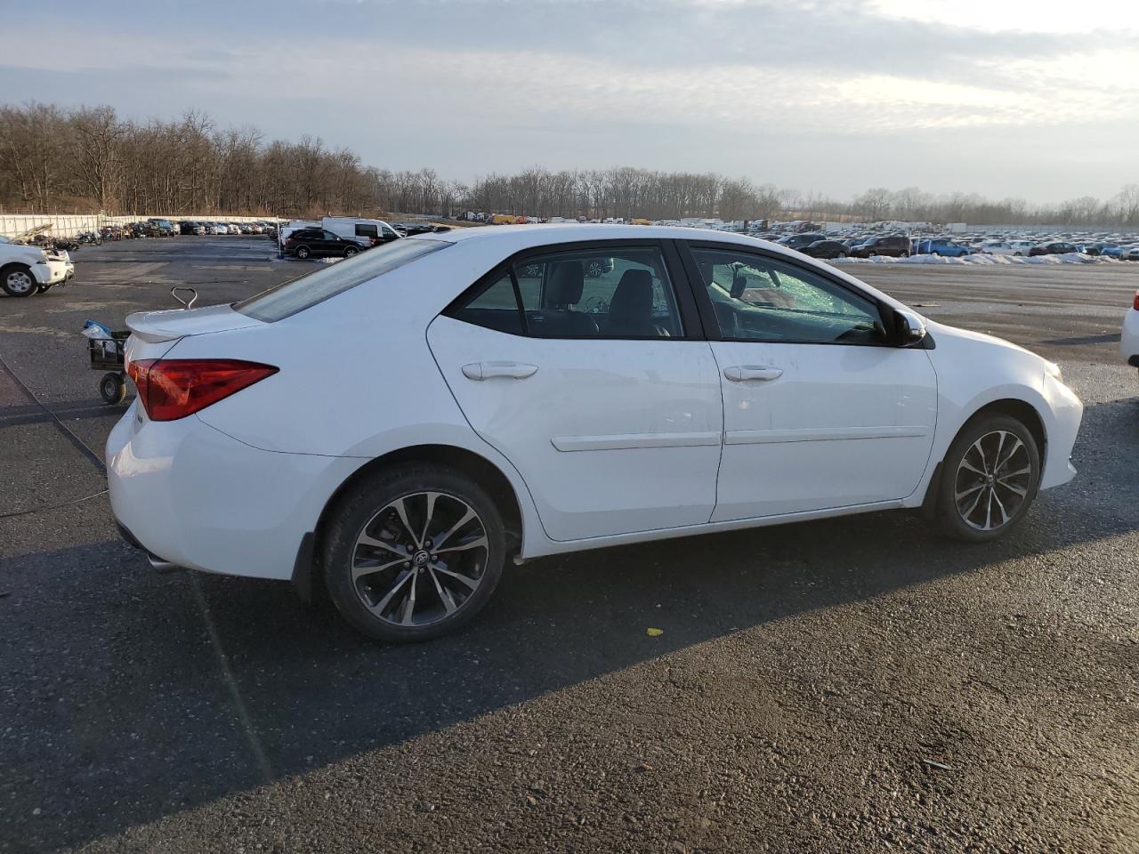 2018 Toyota Corolla - Image 3