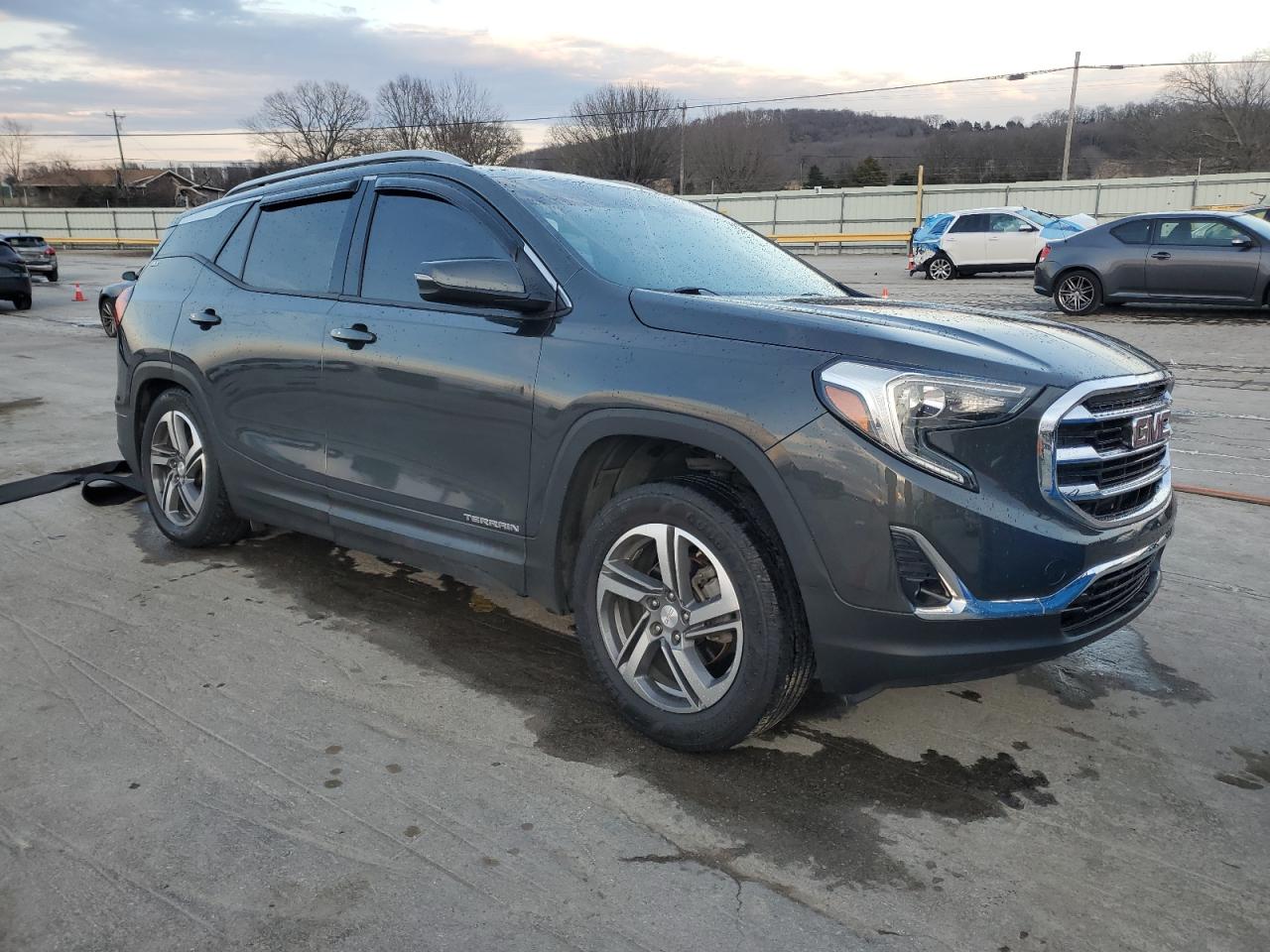 2020 GMC Terrain - Image 4