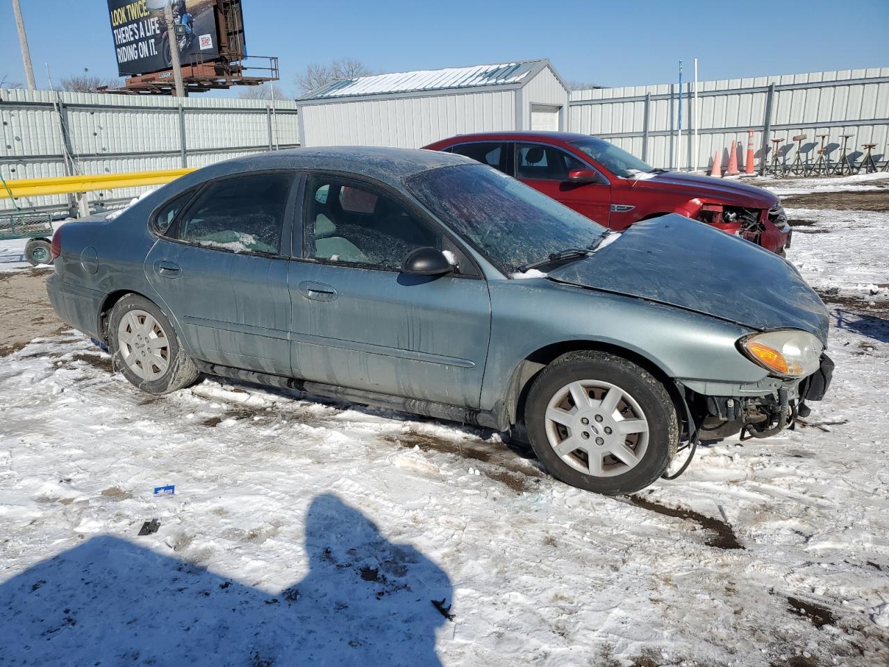 2005 Ford Taurus - Image 4
