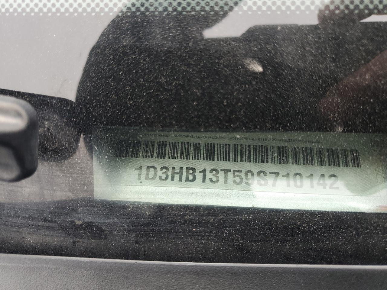 2009 Dodge RAM - Image 12
