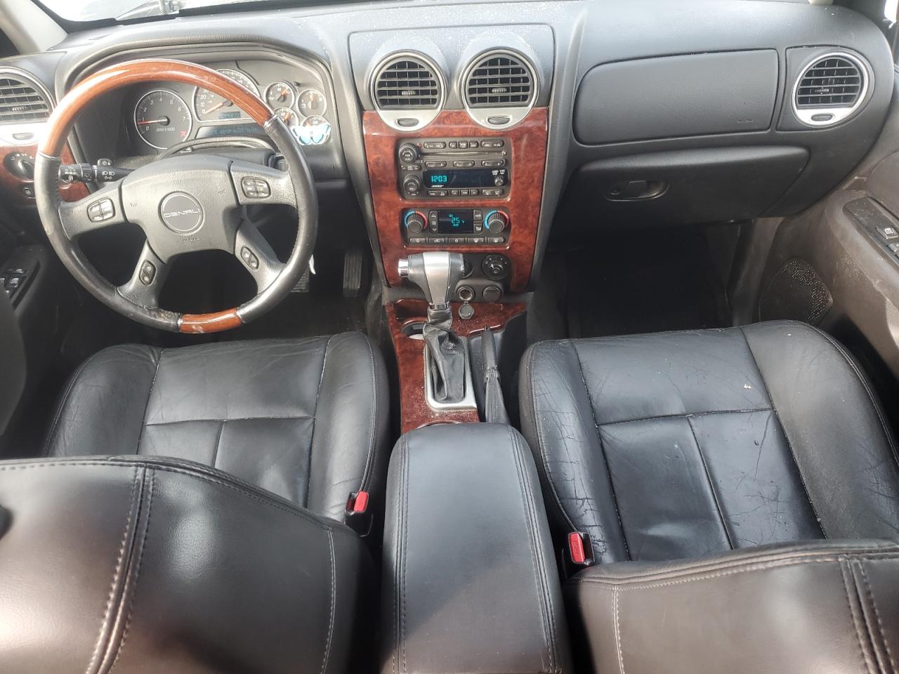 2005 GMC Envoy - Image 8