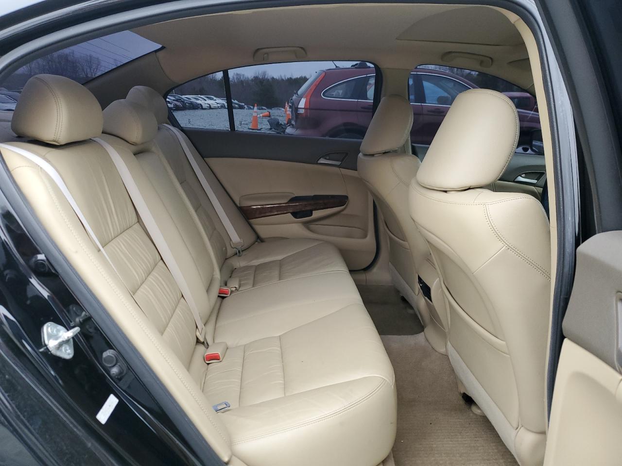 2010 Honda Accord - Image 10