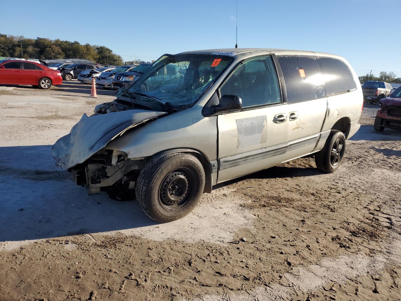 1999 Plymouth Grand Voyager Se for Sale in Apopka, FL - Front End