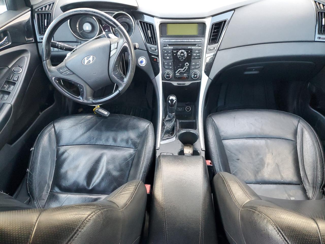 2011 Hyundai Sonata - Image 8