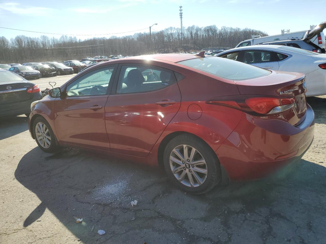 2016 Hyundai Elantra - Image 2