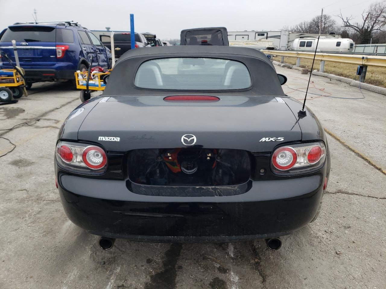 2007 Mazda Mx-5 Miata VIN: JM1NC25F670129165 Lot: 43459145
