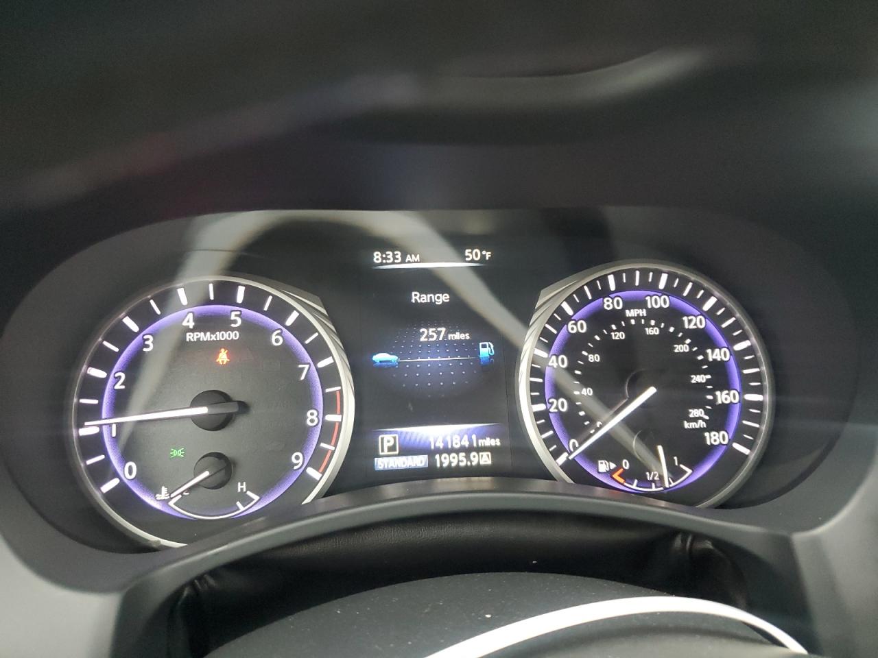2015 Infiniti Q50 - Image 9