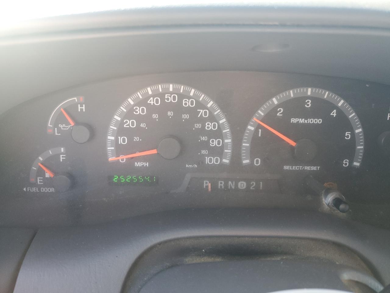 2003 Ford F-150 - Image 9