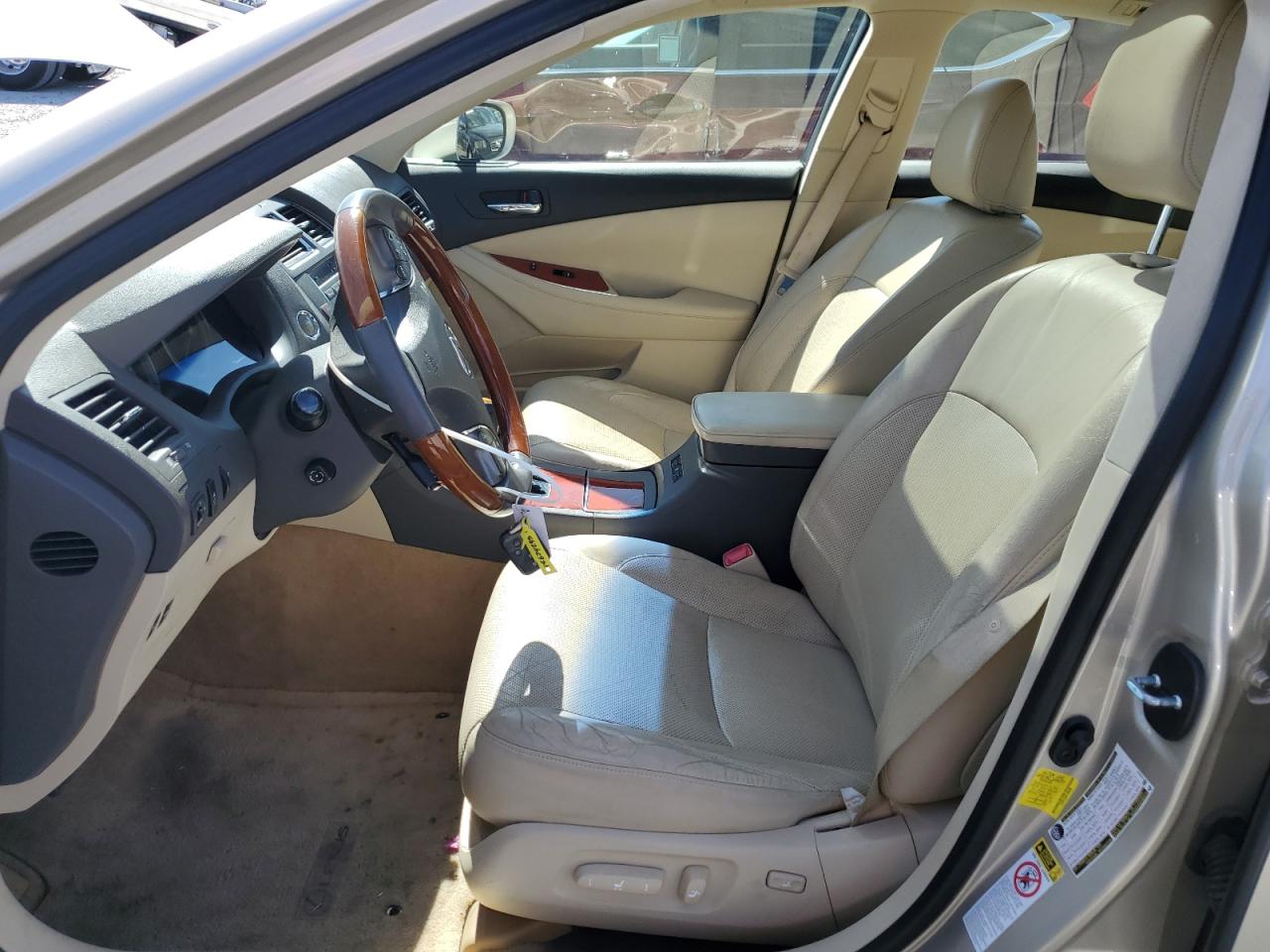 2012 Lexus ES - Image 7