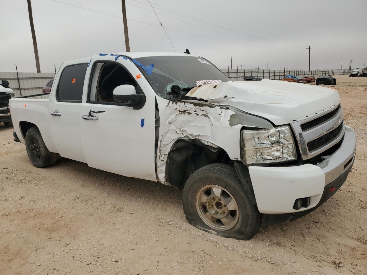 2011 Chevrolet Silverado - Image 4