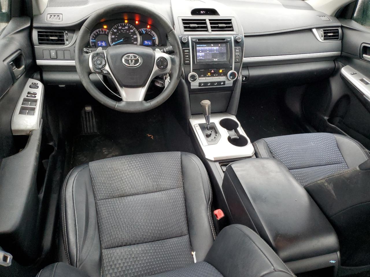 2014 Toyota Camry - Image 8