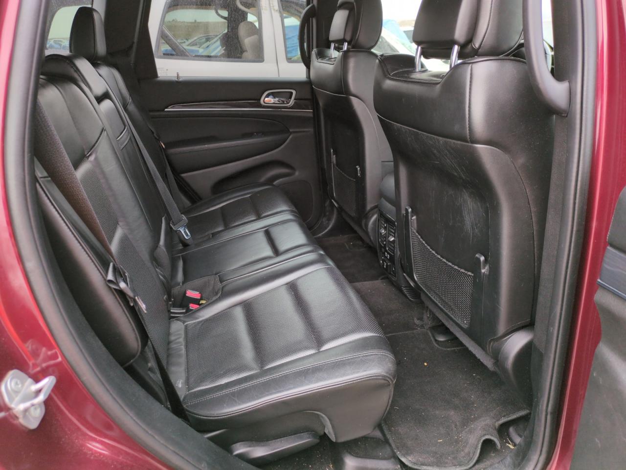 2018 Jeep Grand Cherokee - Image 10