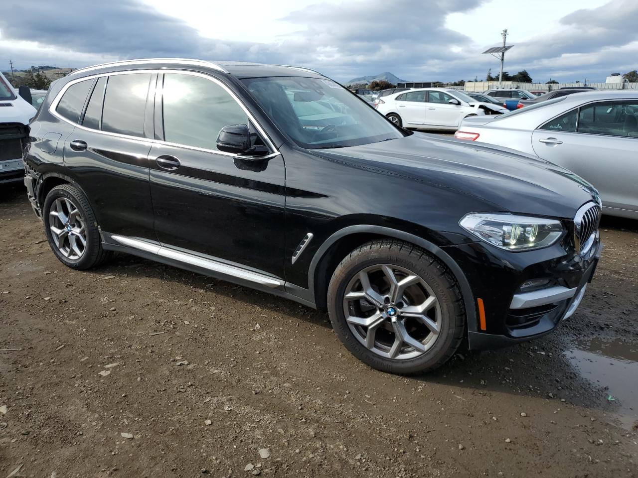 2021 BMW X3 - Image 4