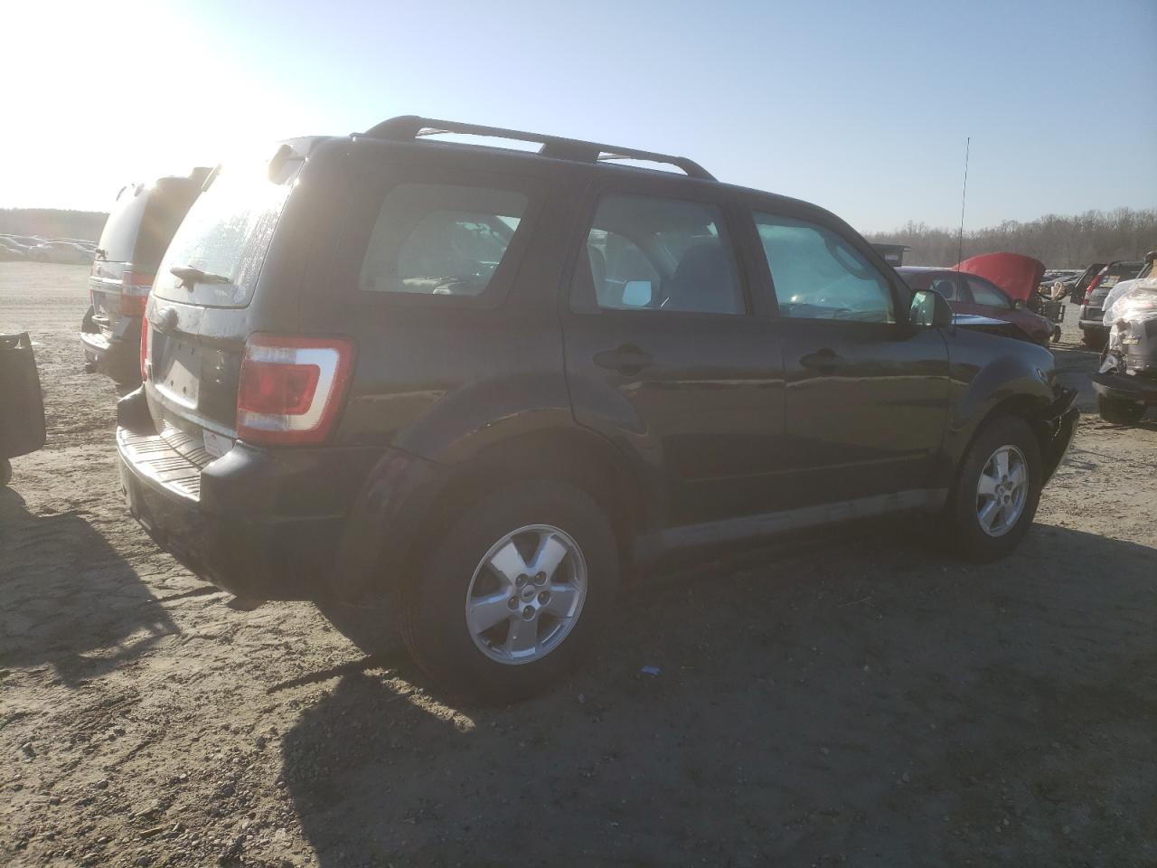 2009 Ford Escape - Image 3