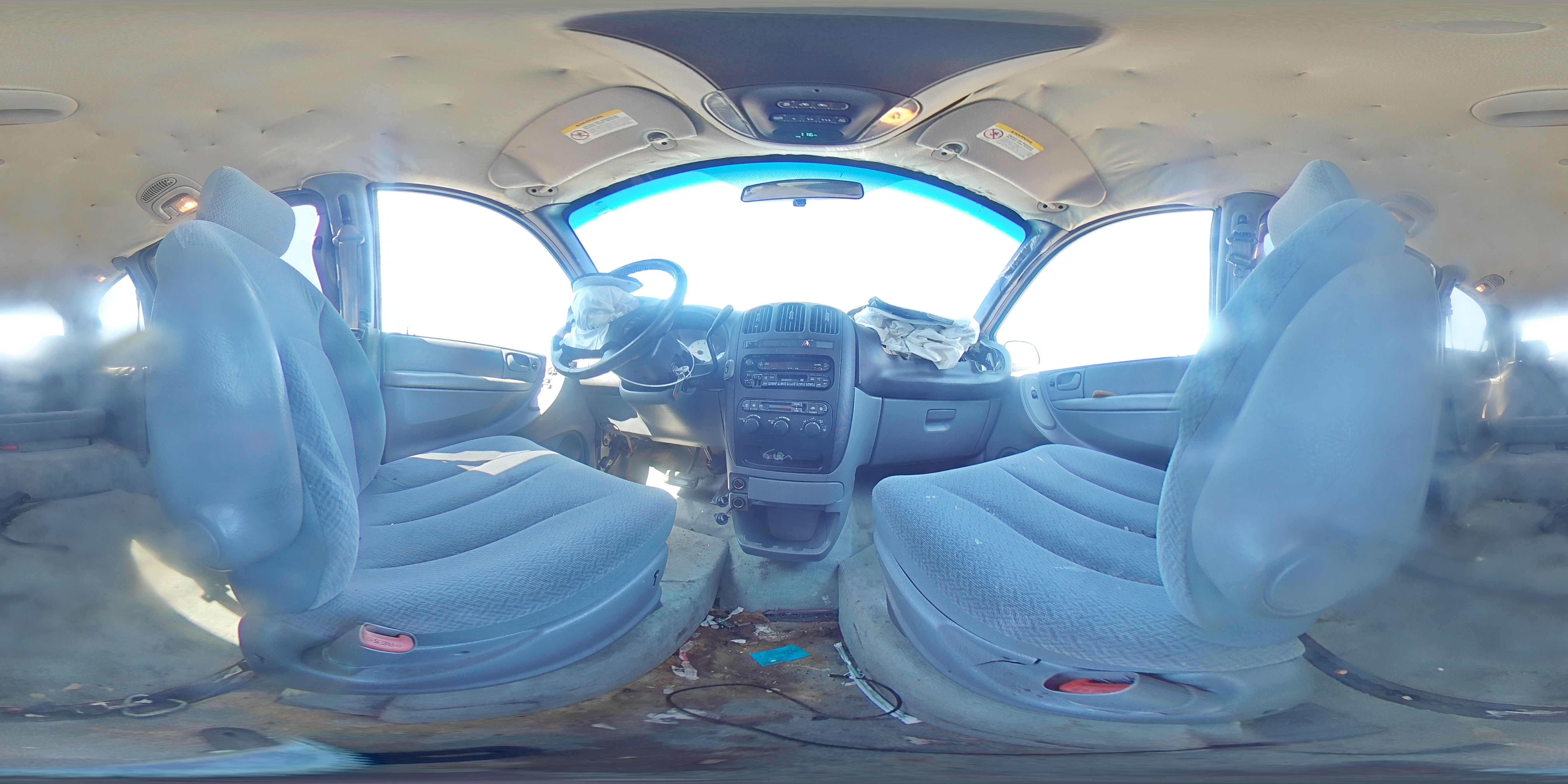 2004 Dodge Caravan - Image 14