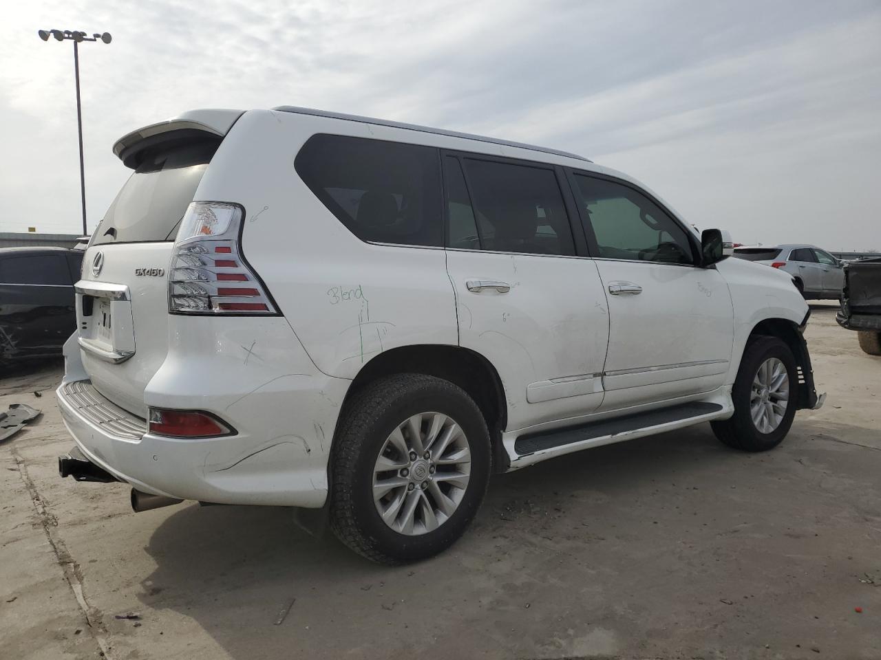 2018 Lexus GX - Image 3