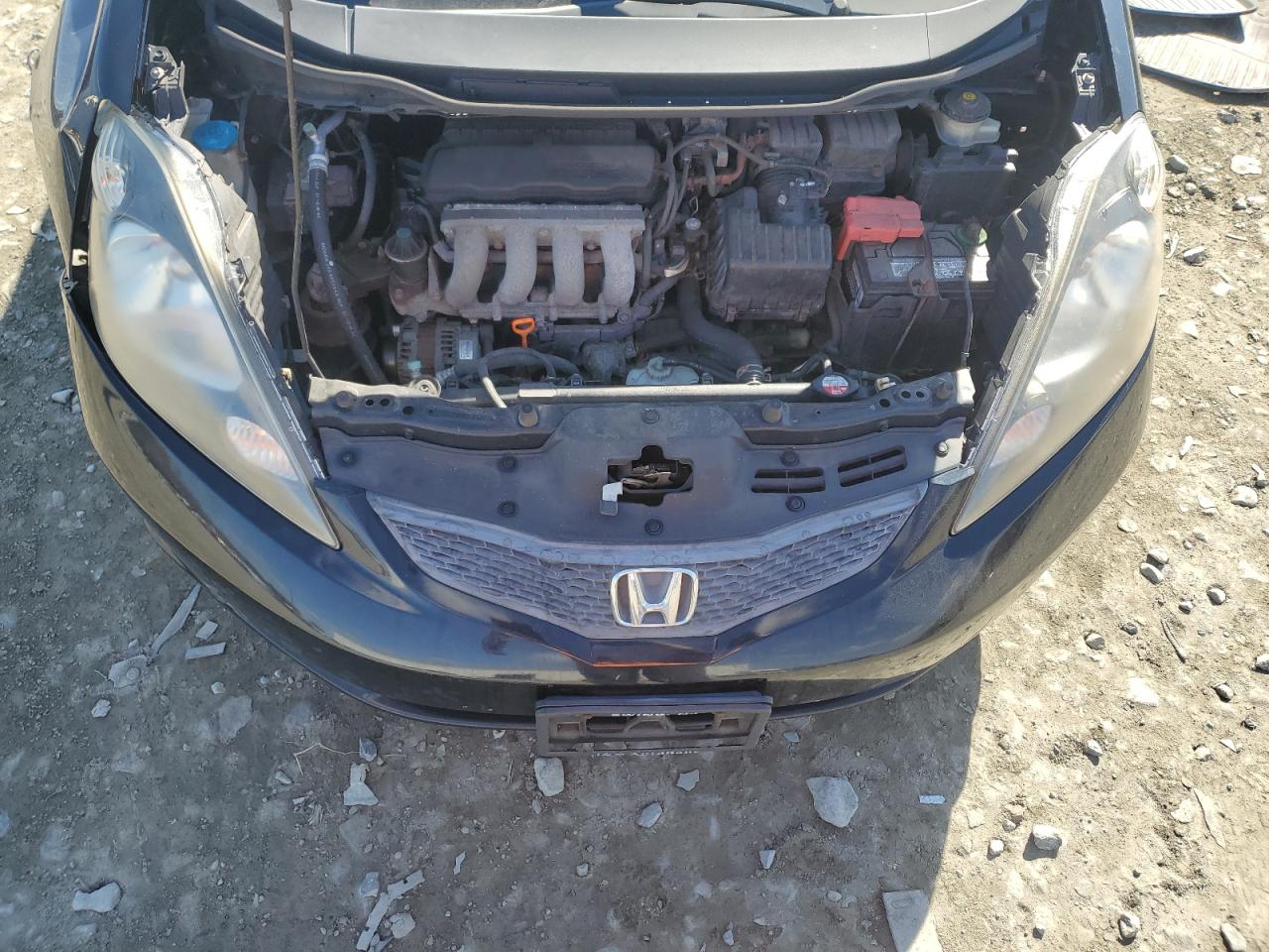 2010 Honda Fit - Image 12