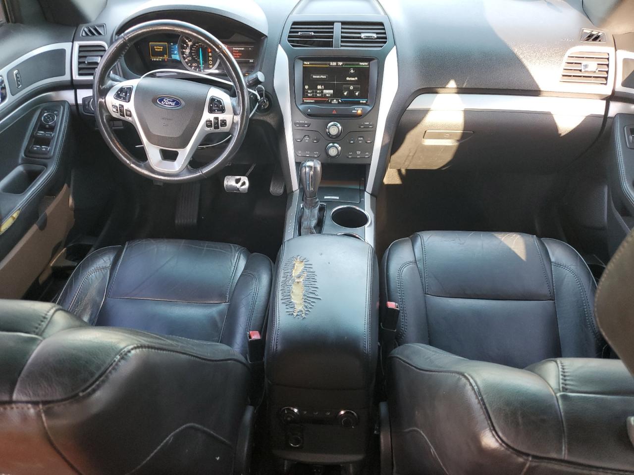 2012 Ford Explorer - Image 8