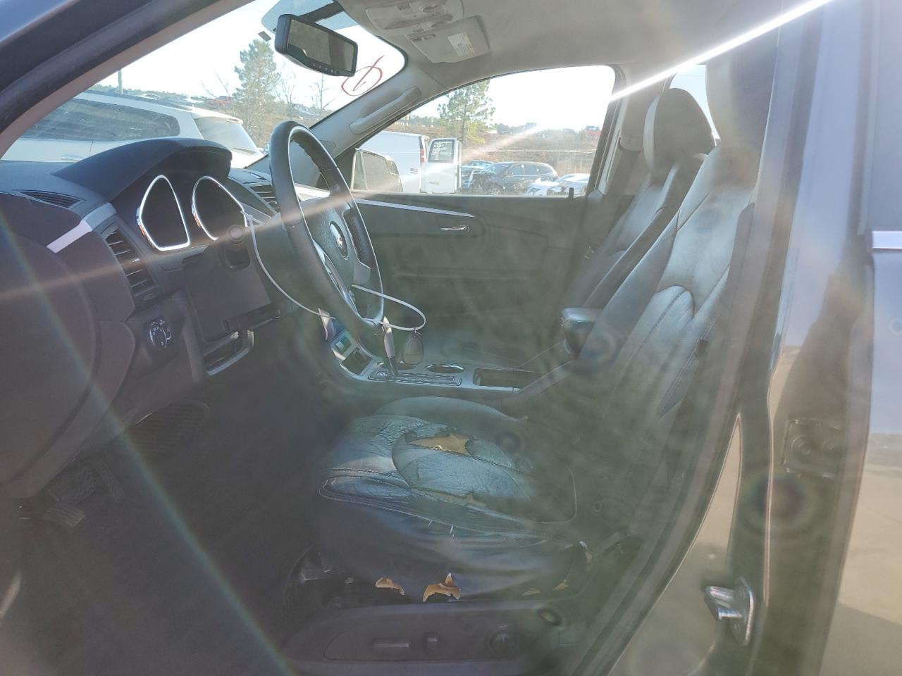 2010 Chevrolet Traverse - Image 7