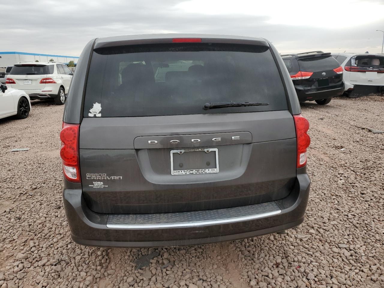 2016 Dodge Caravan - Image 6