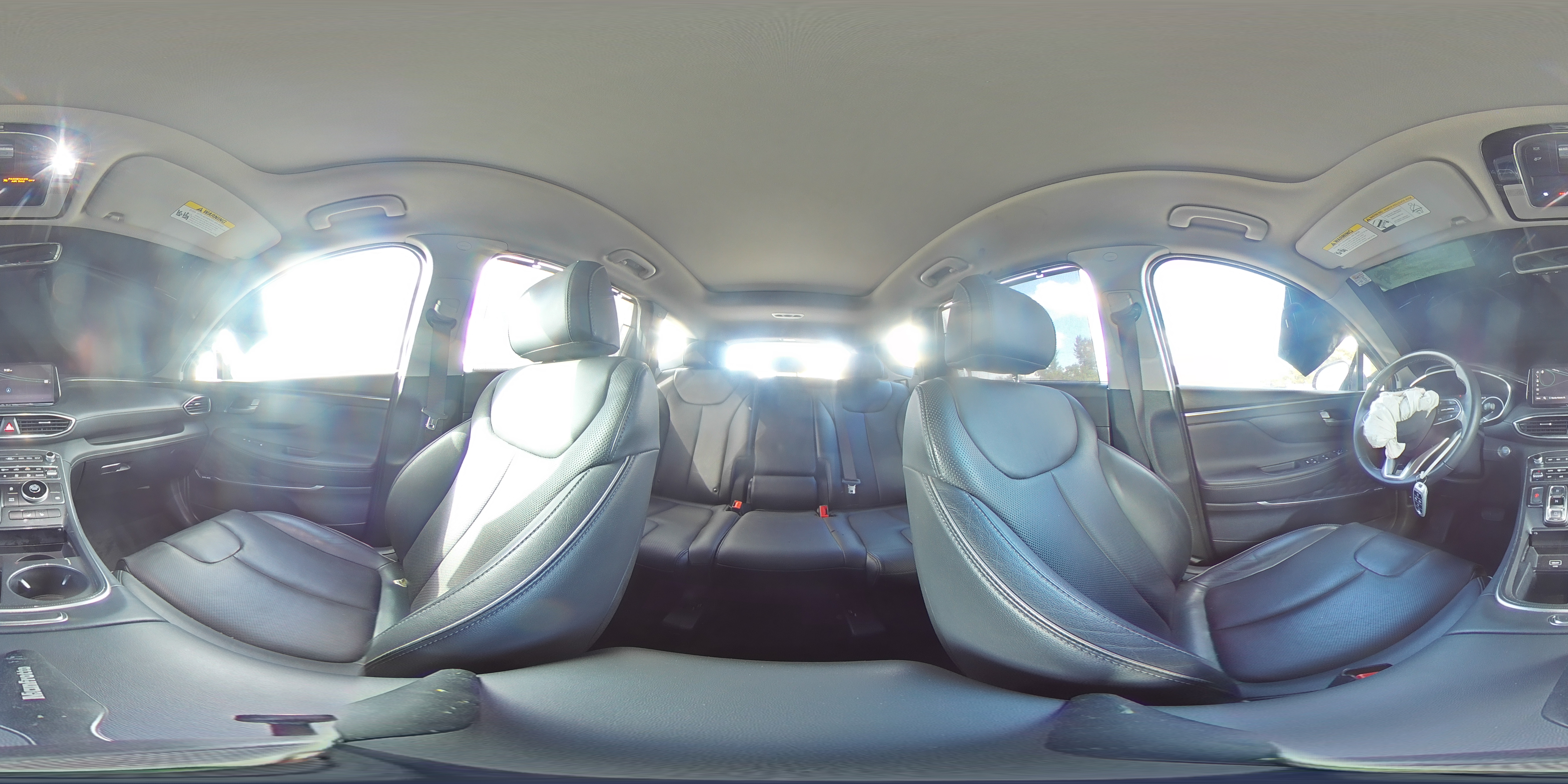 2022 Hyundai Santa Fe - Image 13