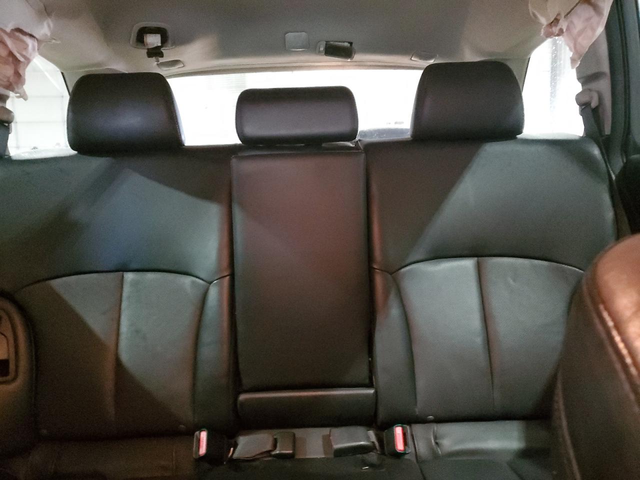 2014 Subaru Outback - Image 10