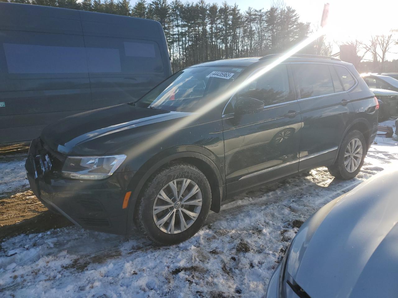 2018 Volkswagen Tiguan - Image 1