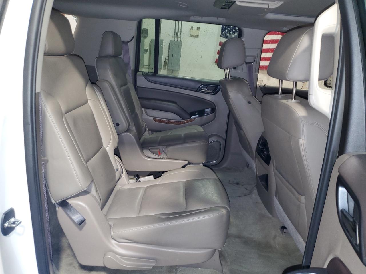 2017 Chevrolet Suburban - Image 11
