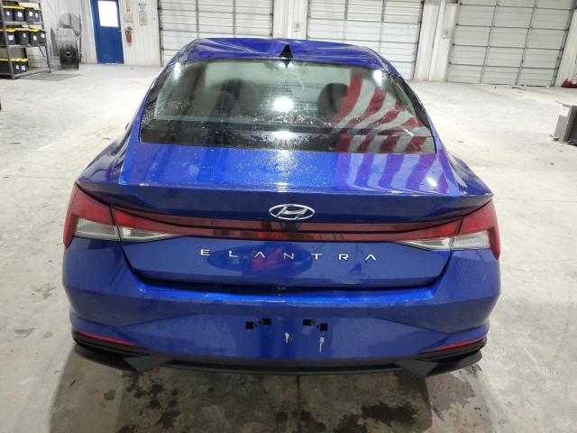  HYUNDAI ELANTRA 2022 Синий