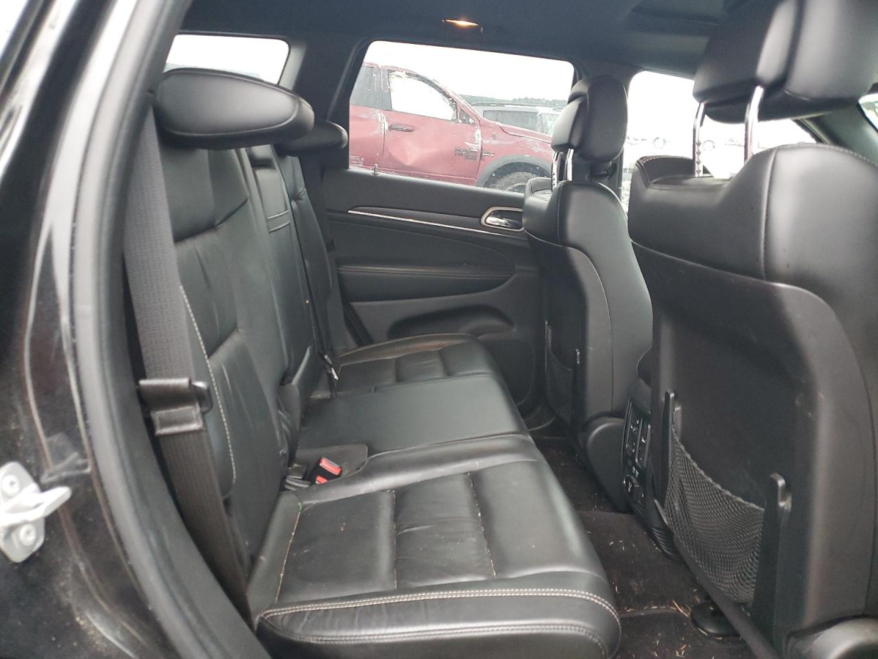 2015 Jeep Grand Cherokee - Image 10