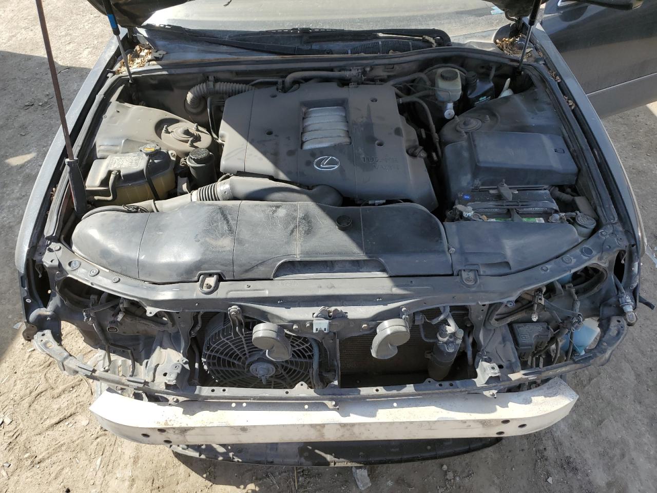 1998 Lexus LS - Image 11