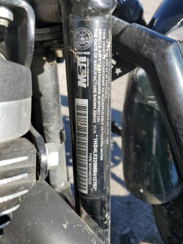  HARLEY-DAVIDSON XL883 N 2021 Зеленый