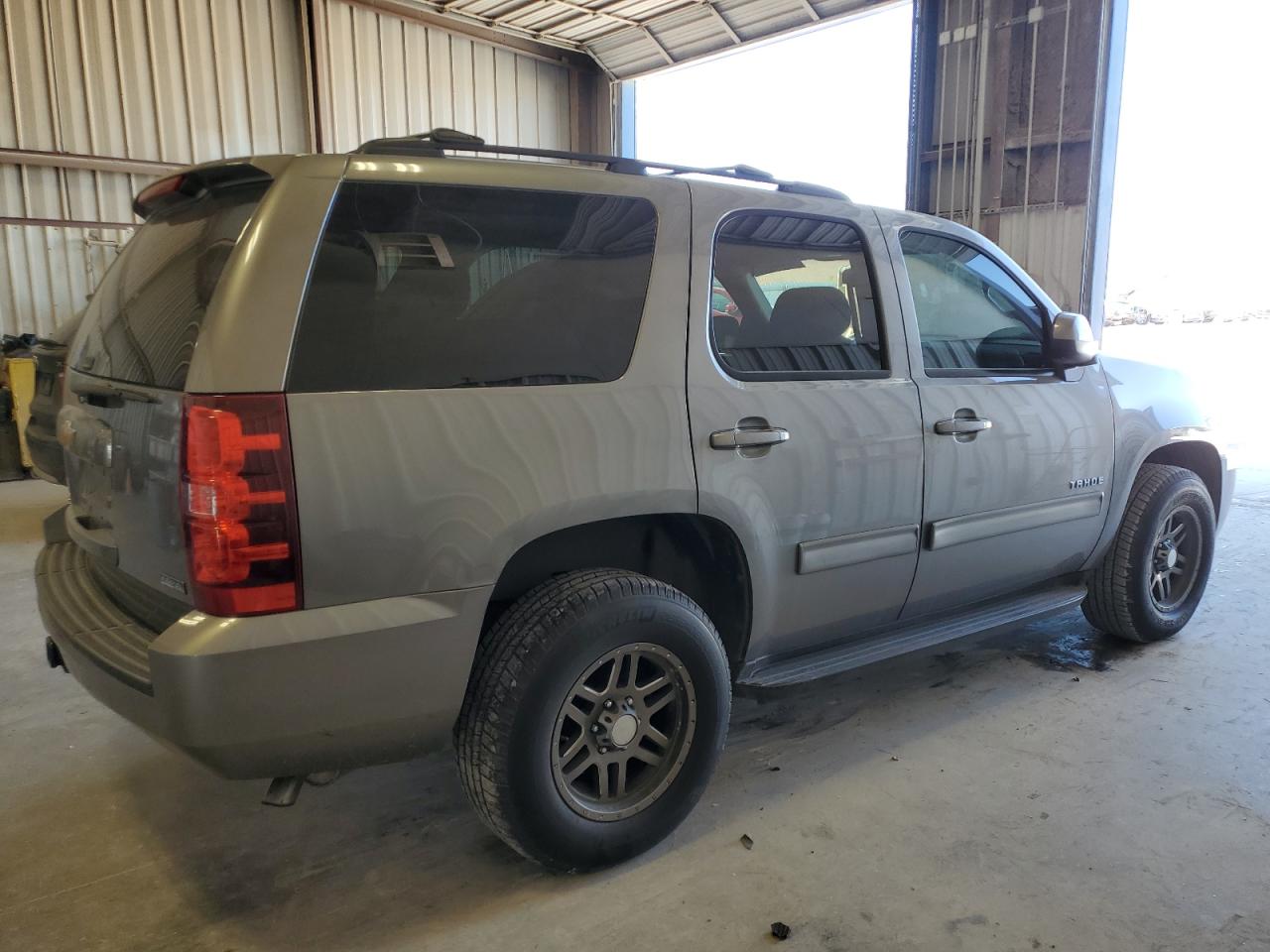 2012 Chevrolet Tahoe - Image 3