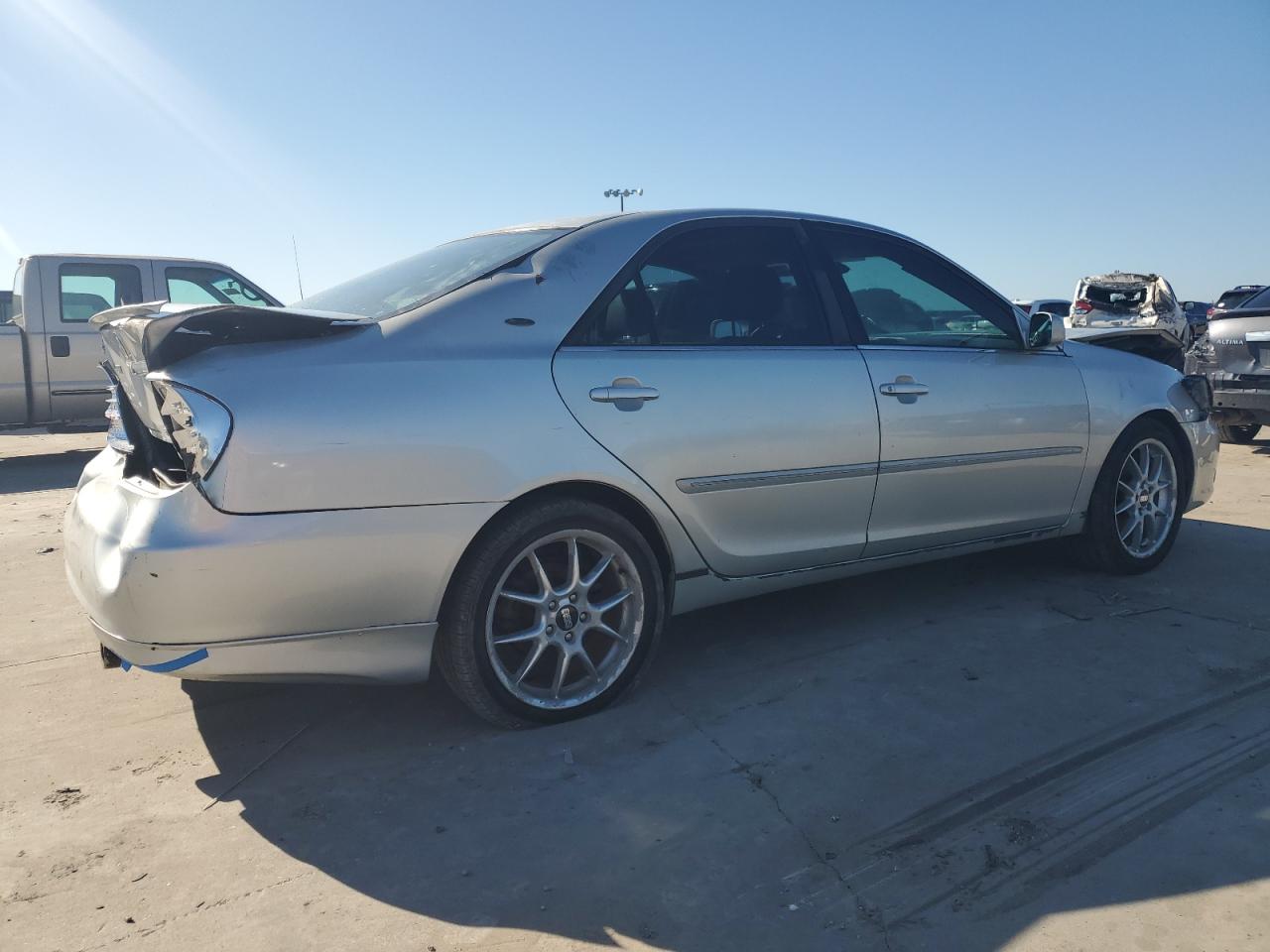 2004 Toyota Camry - Image 3