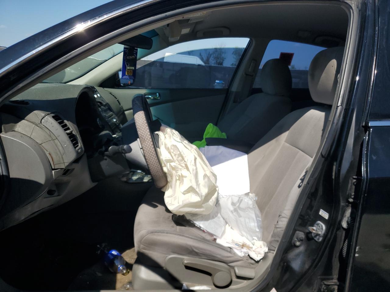 2010 Nissan Altima - Image 7