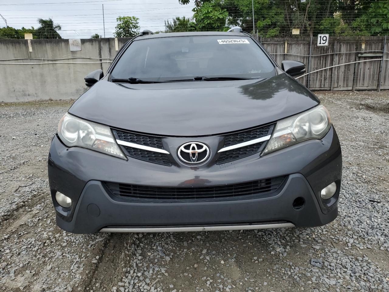 2013 Toyota RAV 4 - Image 5