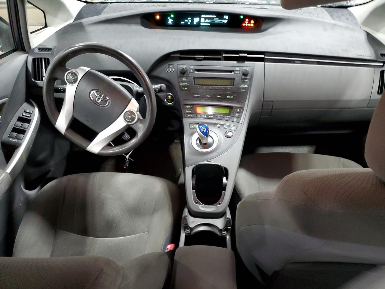 2011 Toyota Prius - Image 8