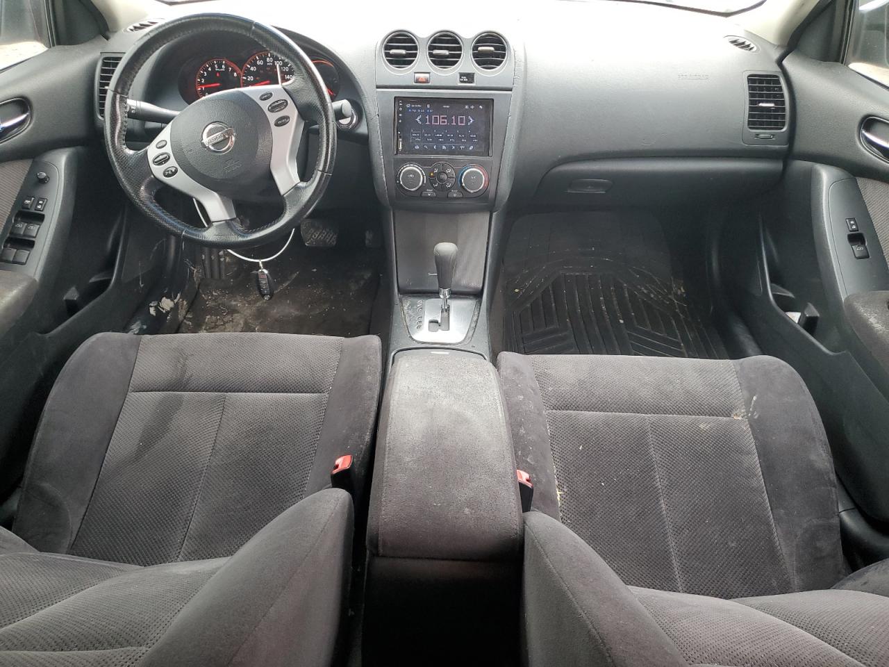 2009 Nissan Altima - Image 8