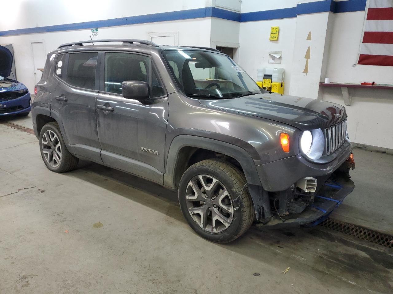 2016 Jeep Renegade - Image 4