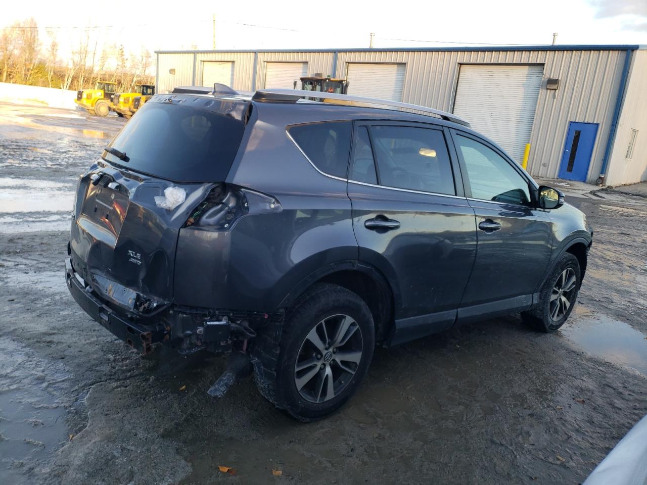 2017 Toyota RAV 4 - Image 3