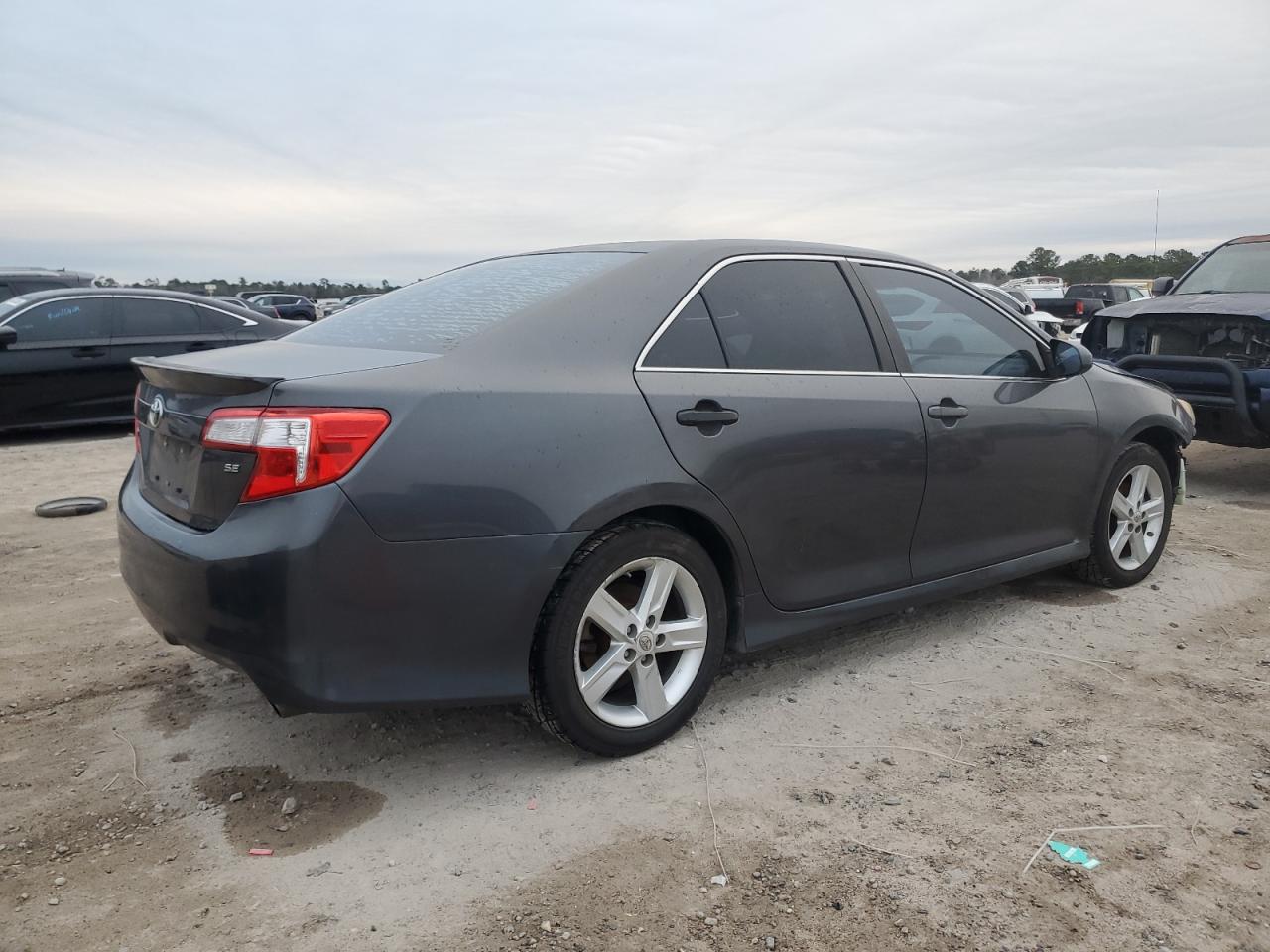 2012 Toyota Camry - Image 3