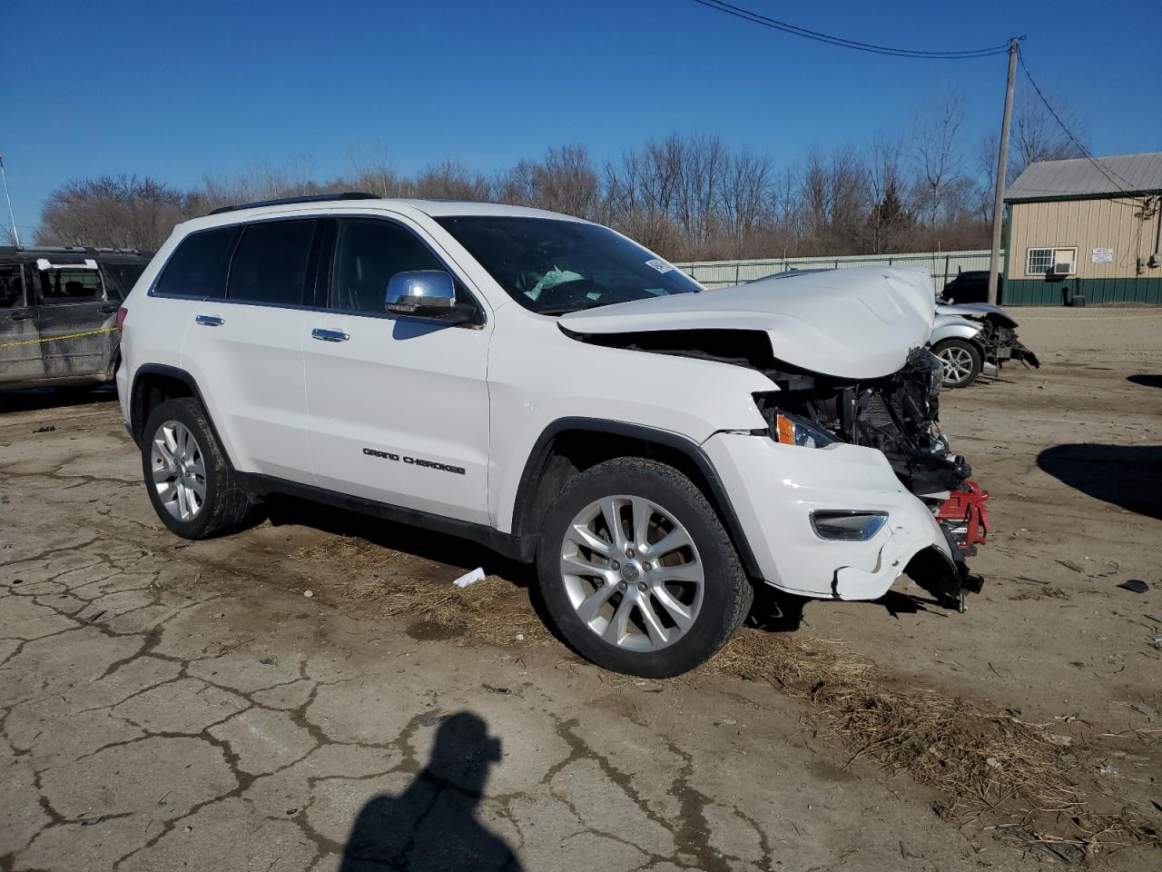2017 Jeep Grand Cherokee - Image 4