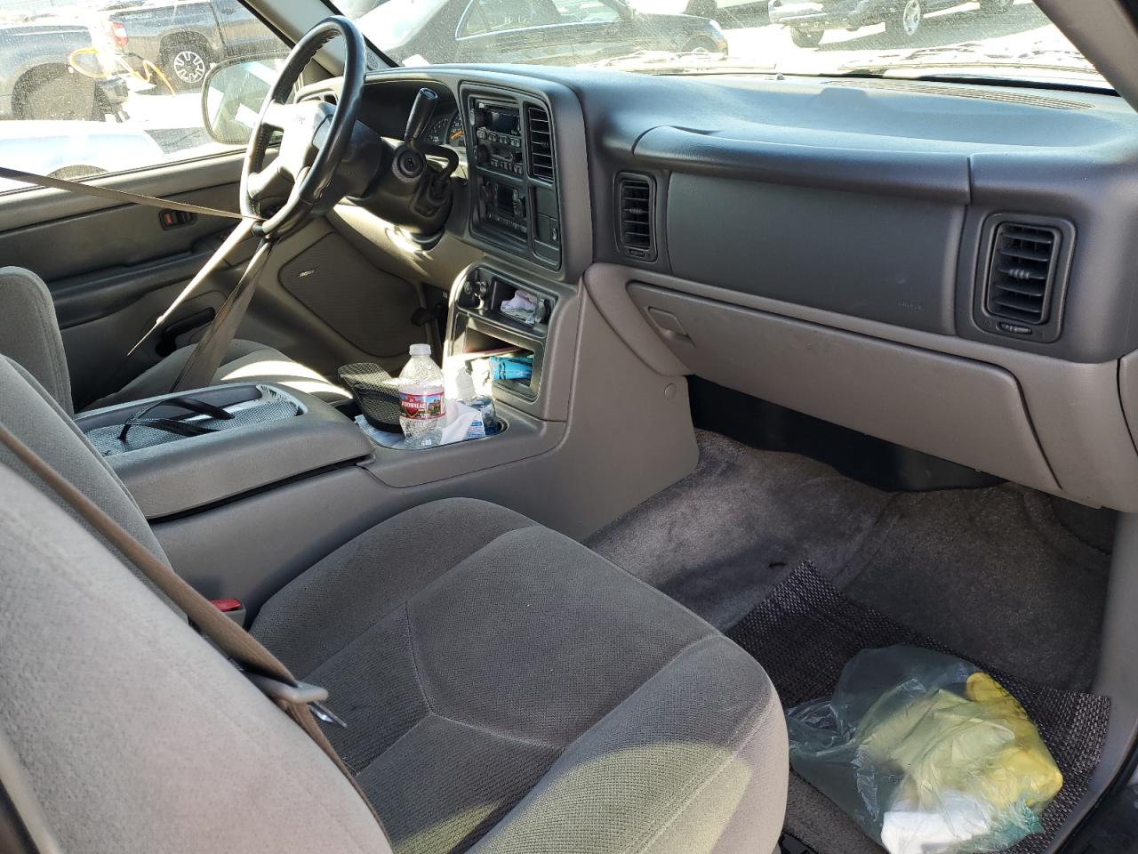 2003 GMC Yukon - Image 8